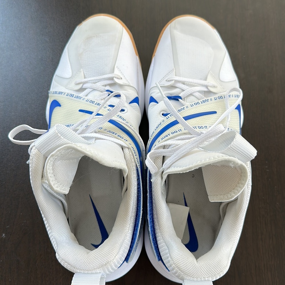 unisex nike volleyball shoes